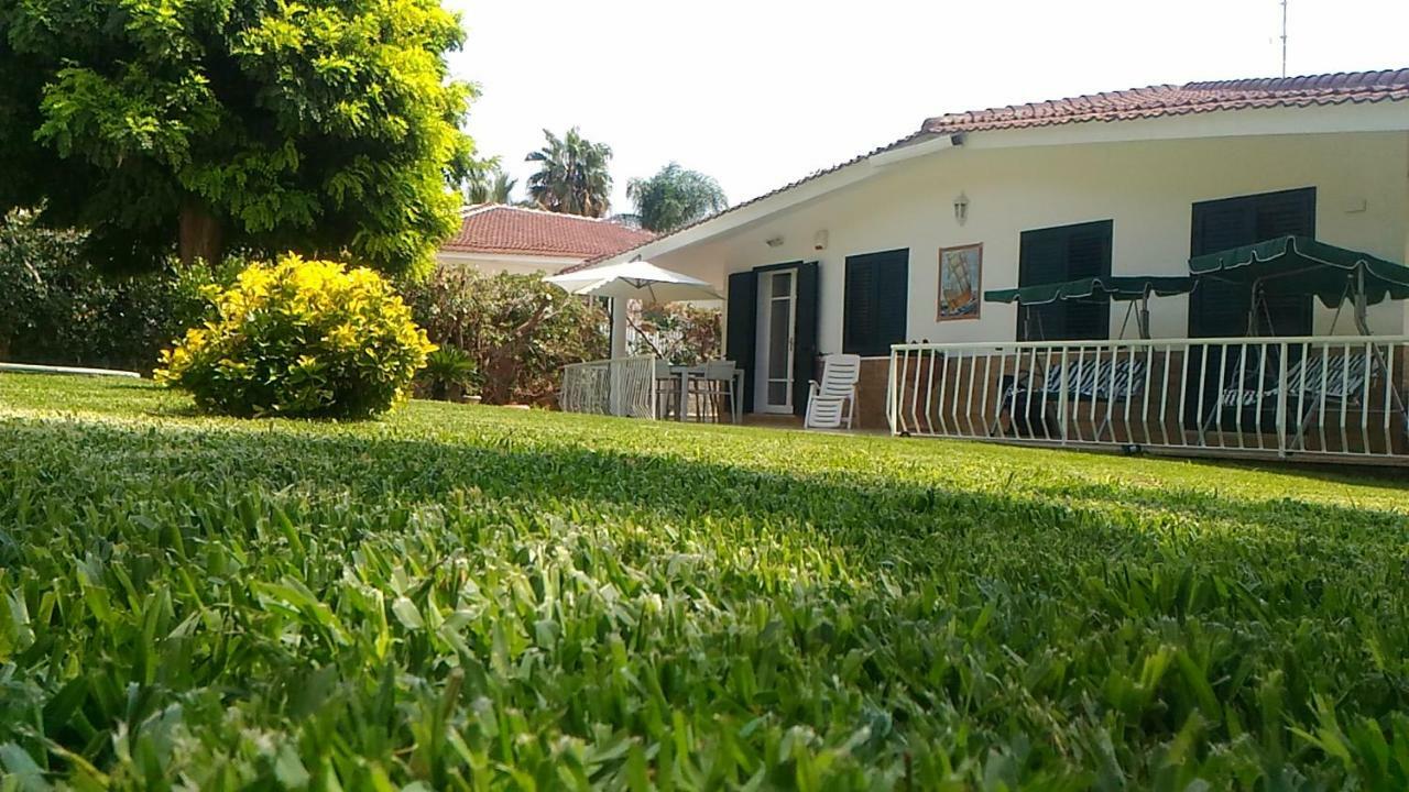 Villa Delle Muse Fontane Bianche Exteriör bild